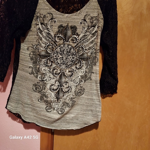 Angels & Diamonds - Picture 3 of 4